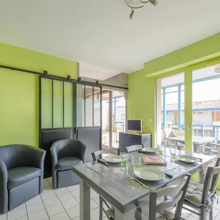 Apartment T2 Bis Avec Apercu Mer, Piscine, Parking Prive A 100m - - Fr-1-535-29